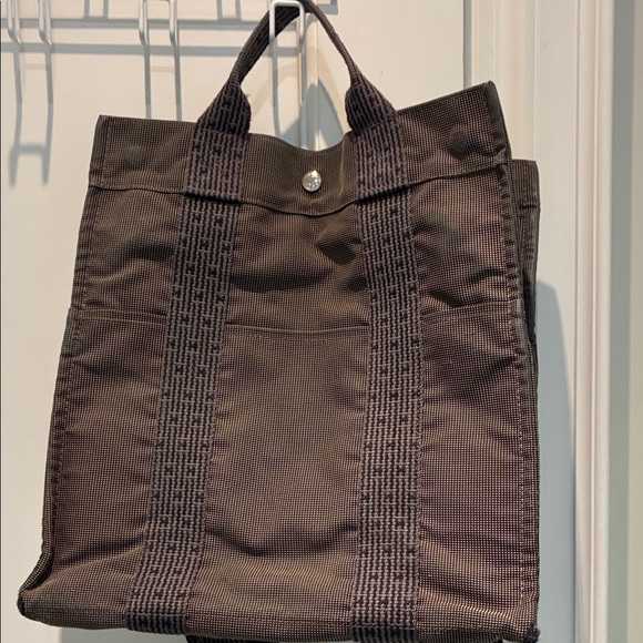 Hermès Her Line MM Backpack 👝 - Picture 8 of 13